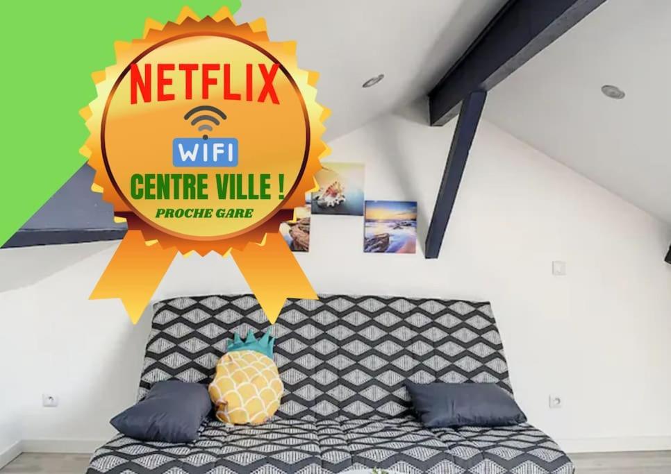 Apartamento Atypique T1 Duplex - Wifi .Parking .Proche .Gare Saint-Quentin  Exterior foto